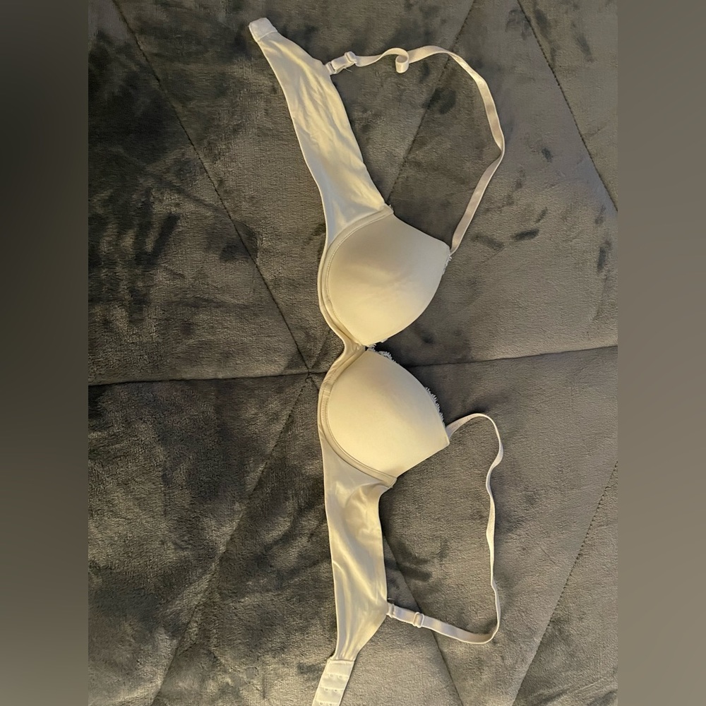 Calvin Klein 34A NEW! No tag